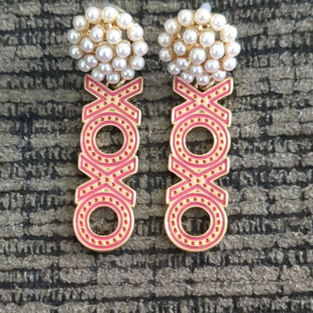 Pearl Cluster XOXO Valentine's Day Drop Dangle Earrings